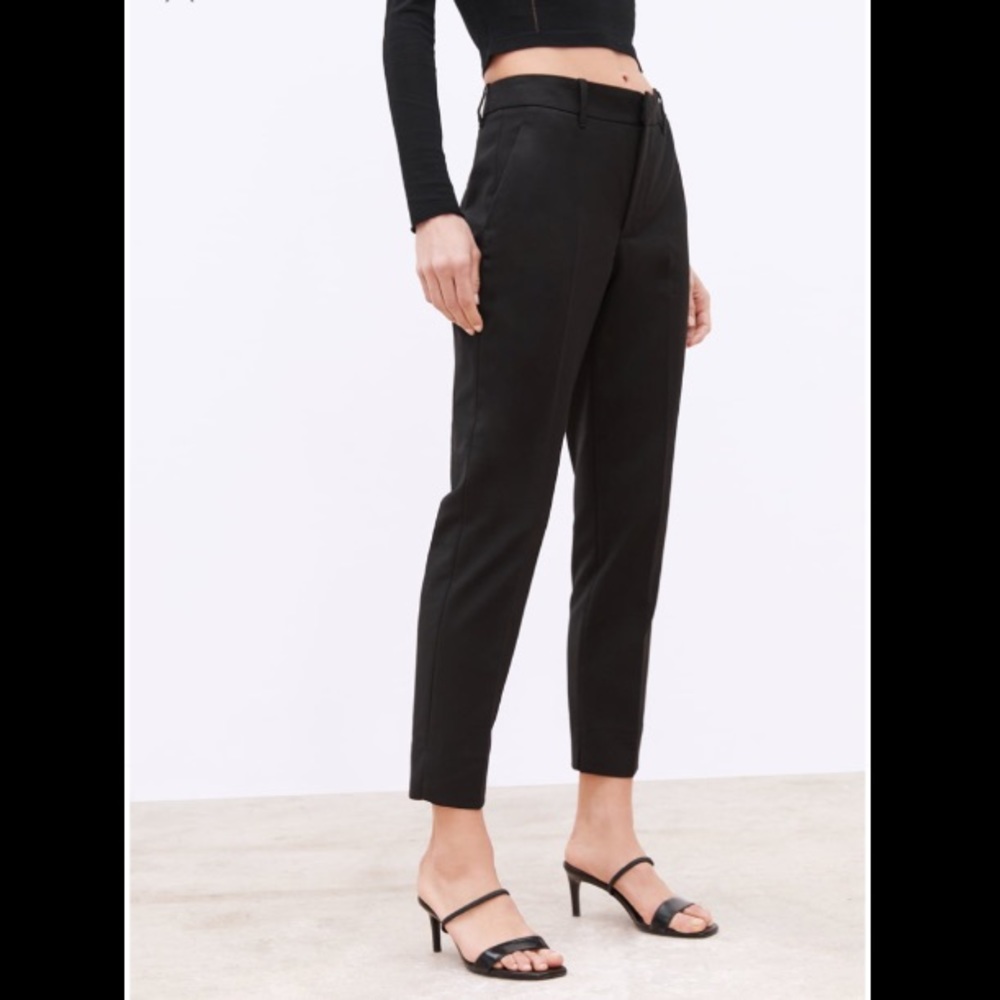 WOMEN’S CHINO PANTS